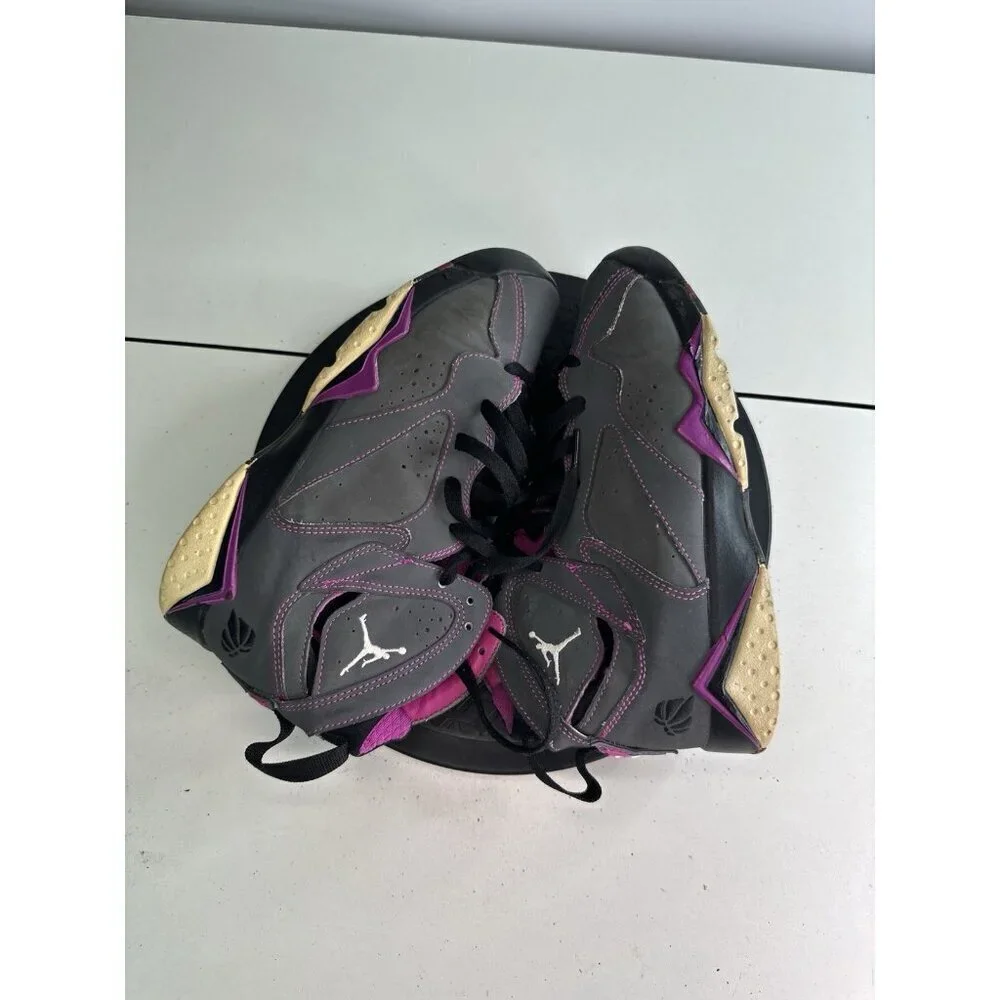 Nike Air Jordan Retro 7 Valentines Day 30th 6.5 Y Dark Grey Fuschia 705417-016